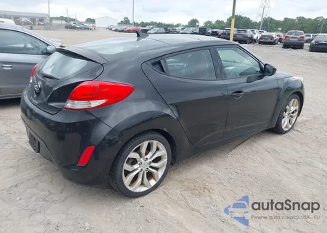 2012 Hyundai Veloster Base W/Red/Black z USA, uszkodzony, nr VIN KMHTC6AD2CU076787